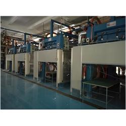 e tpu泡沫成型機 e tpu泡沫成型機廠 啟創(chuàng)智能