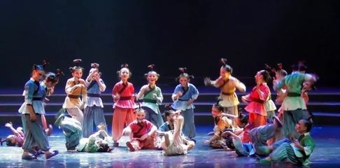 4件作品入圍第十八屆群星獎評選!湖北群眾文藝創作現象受關注!