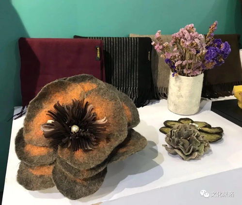 文化果洛丨上海大學(xué)駐青海果洛傳統(tǒng)工藝工作站文創(chuàng)產(chǎn)品亮相第六屆中國(guó)非物質(zhì)文化遺產(chǎn)博覽會(huì)